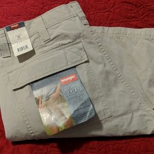 Wrangler cargo shorts